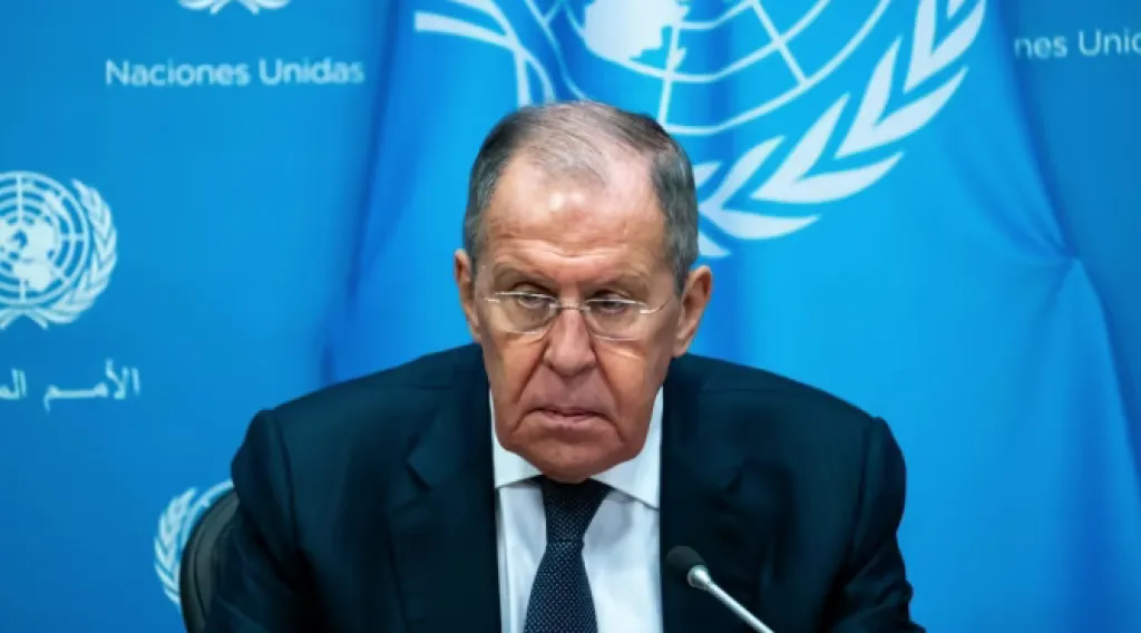 Лавров заявив, що Україна «може існувати» лише після відмови від власних територій Лавров заявив, що Україна «може існувати» лише після відмови від власних територій