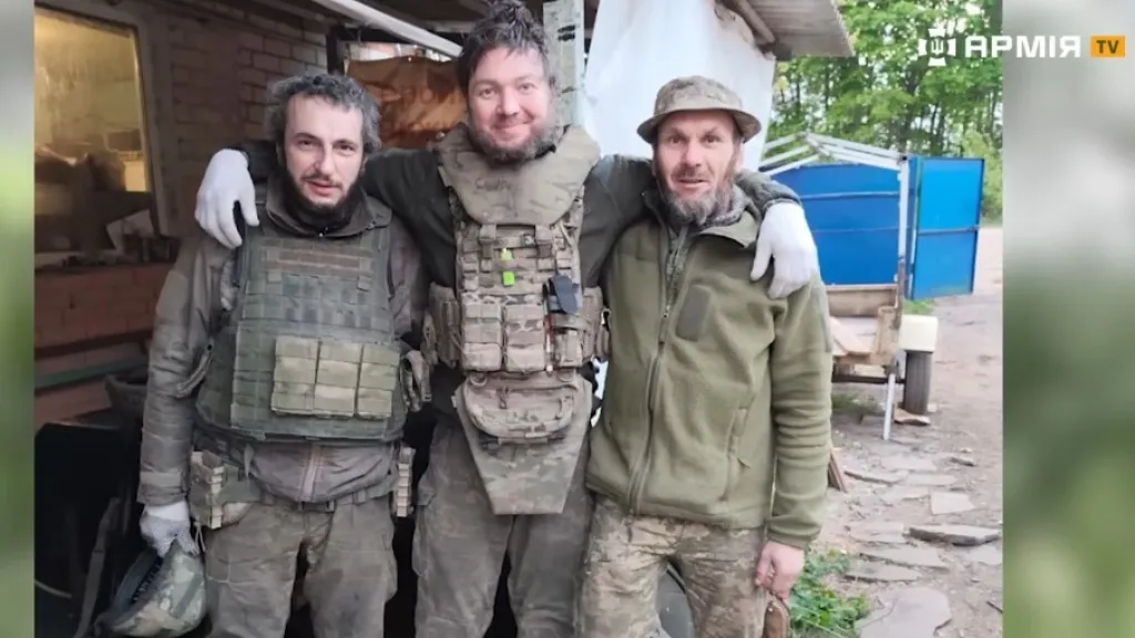 Боєць 57-ї бригади розповів про пів року запеклих боїв у зруйнованому Вовчанську Боєць 57-ї бригади розповів про пів року запеклих боїв у зруйнованому Вовчанську