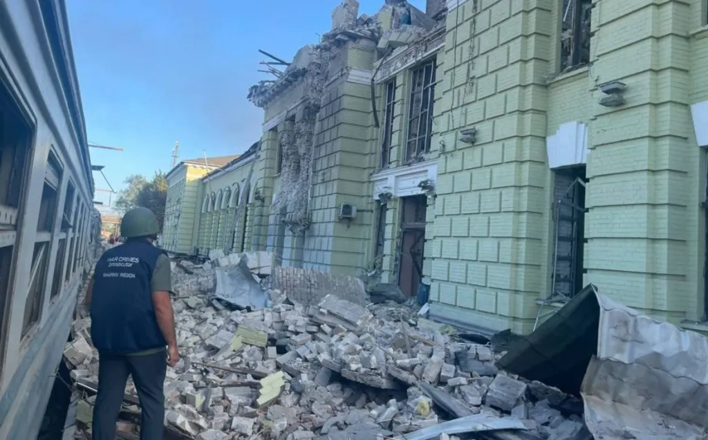 РФ цілить у ключові залізничні вузли: під атаками Лозова, Синельникове та Козятин РФ цілить у ключові залізничні вузли: під атаками Лозова, Синельникове та Козятин