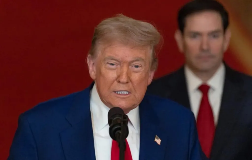 Трамп закликав Зеленського «йти на угоду» та вимагав від Європи зупинити імпорт російської нафти Трамп закликав Зеленського «йти на угоду» та вимагав від Європи зупинити імпорт російської нафти