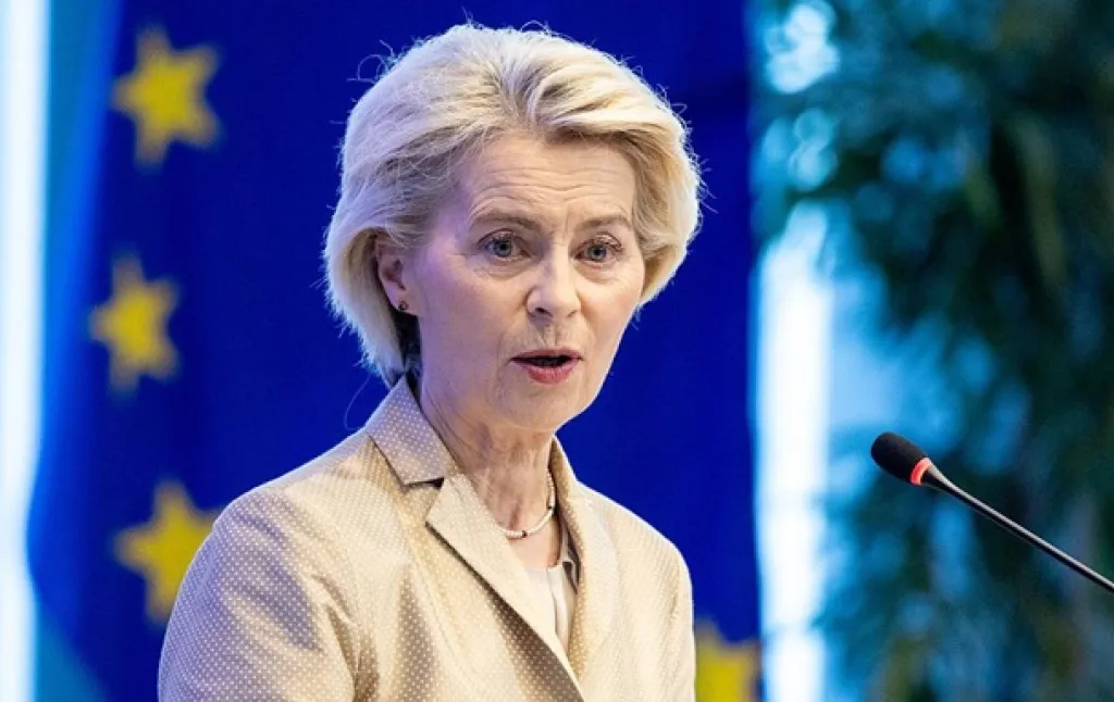Єврокомісія схвалила 19-й пакет санкцій: нові обмеження проти росії та її союзників Єврокомісія схвалила 19-й пакет санкцій: нові обмеження проти росії та її союзників