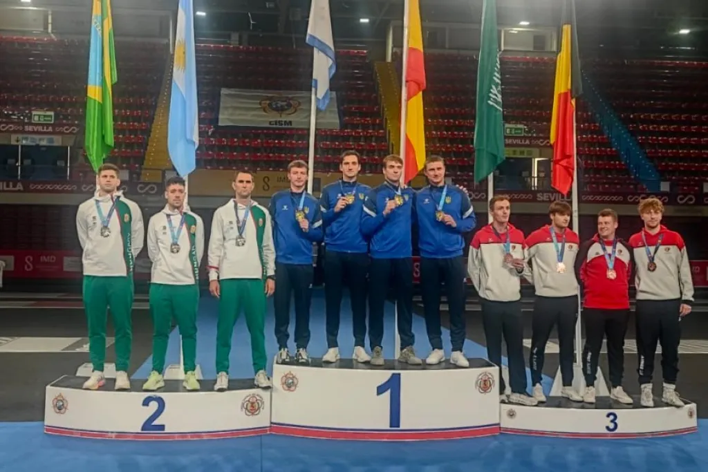 Харківські шпажисти здобули «золото» на світовому чемпіонаті серед військових у Севільї Харківські шпажисти здобули «золото» на світовому чемпіонаті серед військових у Севільї