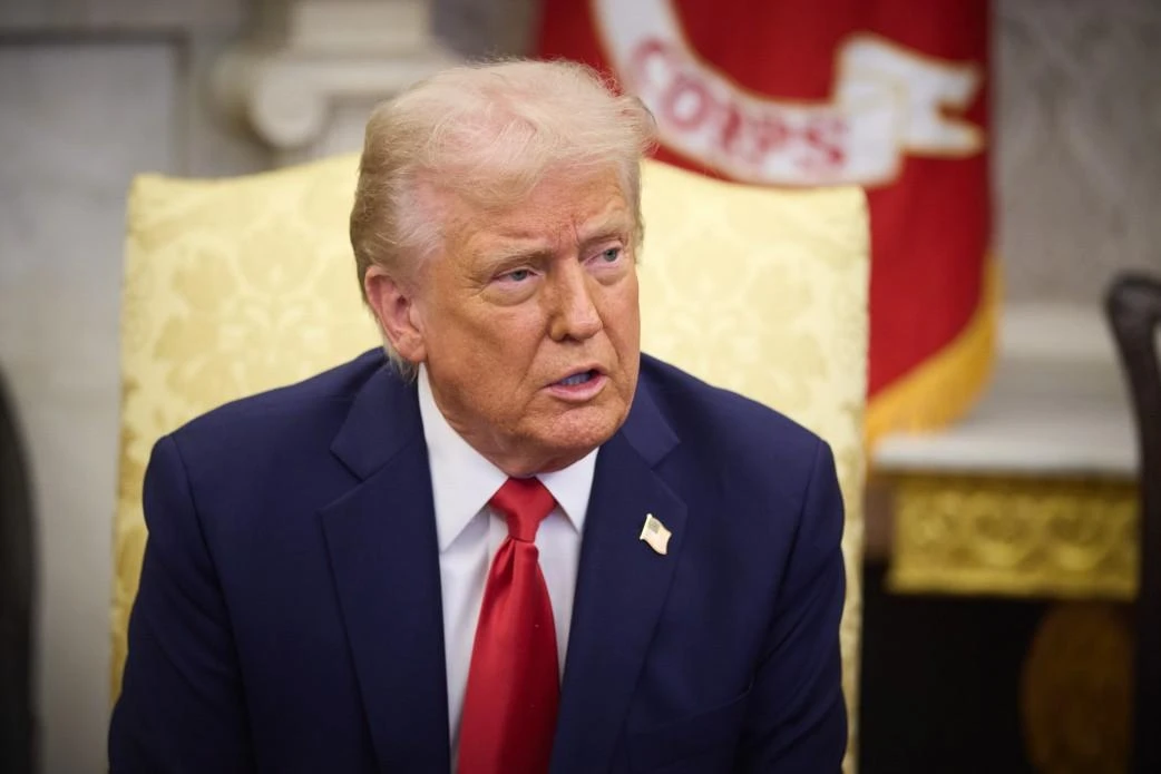 Трамп запевнив, що не пропонував Зеленському віддати Донбас росії Трамп запевнив, що не пропонував Зеленському віддати Донбас росії