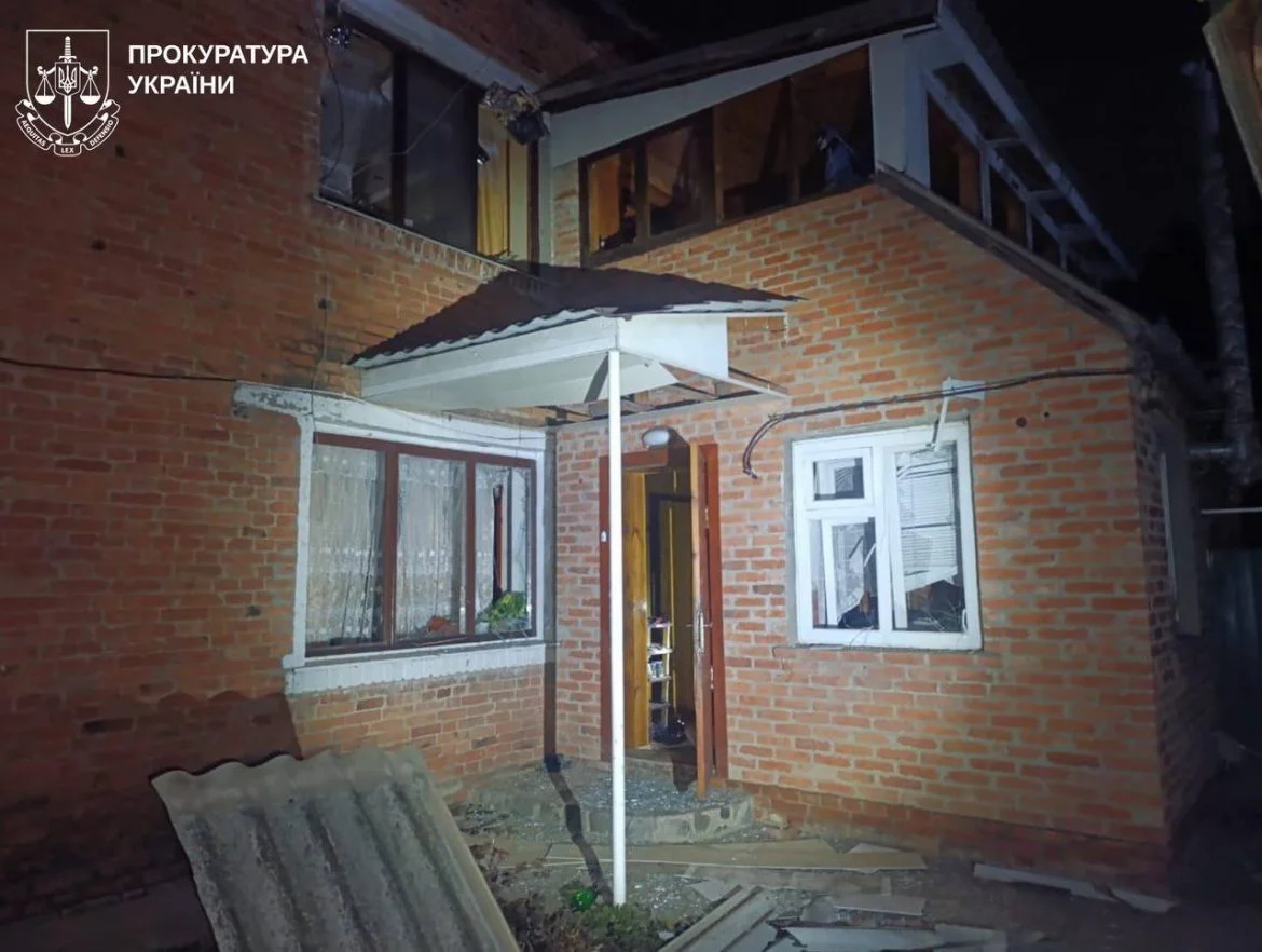 Унаслідок атаки дронами по Богодухову постраждали шестеро людей, серед них дитина Унаслідок атаки дронами по Богодухову постраждали шестеро людей, серед них дитина