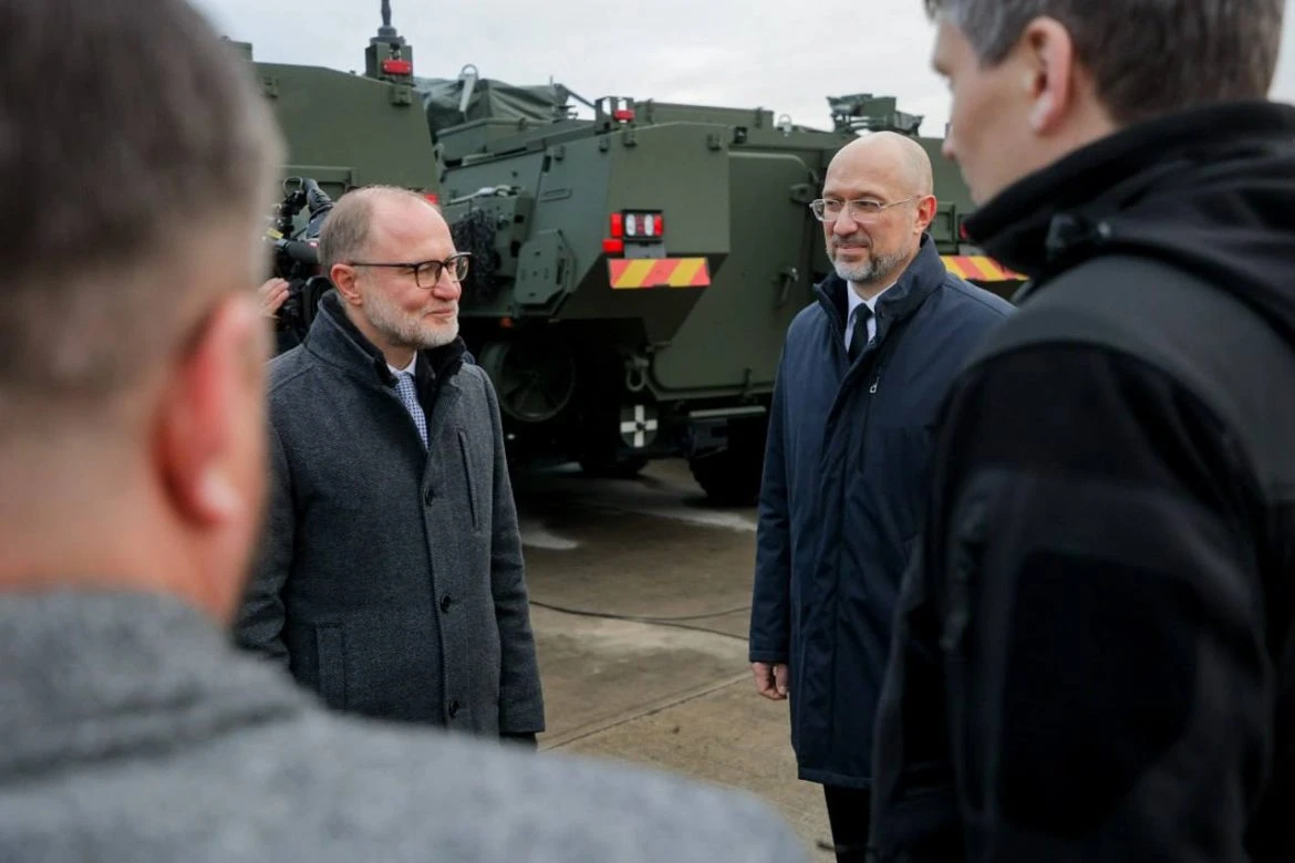 Латвія передала Україні бронетехніку та розвідувальні машини для Сил спецоперацій Латвія передала Україні бронетехніку та розвідувальні машини для Сил спецоперацій