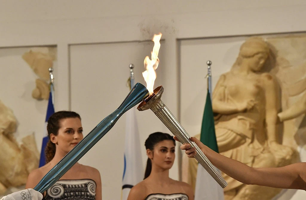 У Греції запалили вогонь зимових Олімпійських ігор-2026: стартувала естафета У Греції запалили вогонь зимових Олімпійських ігор-2026: стартувала естафета