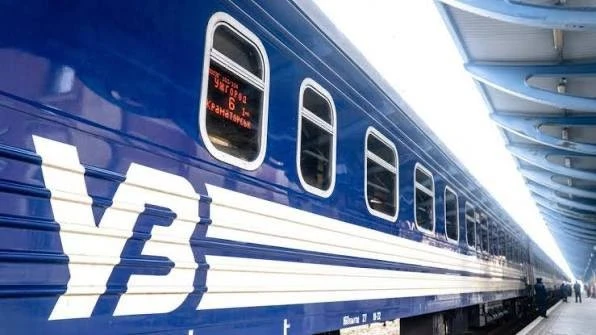 Укрзалізниця оголосила про запуск 11 нових поїздів у зимовому графіку Укрзалізниця оголосила про запуск 11 нових поїздів у зимовому графіку