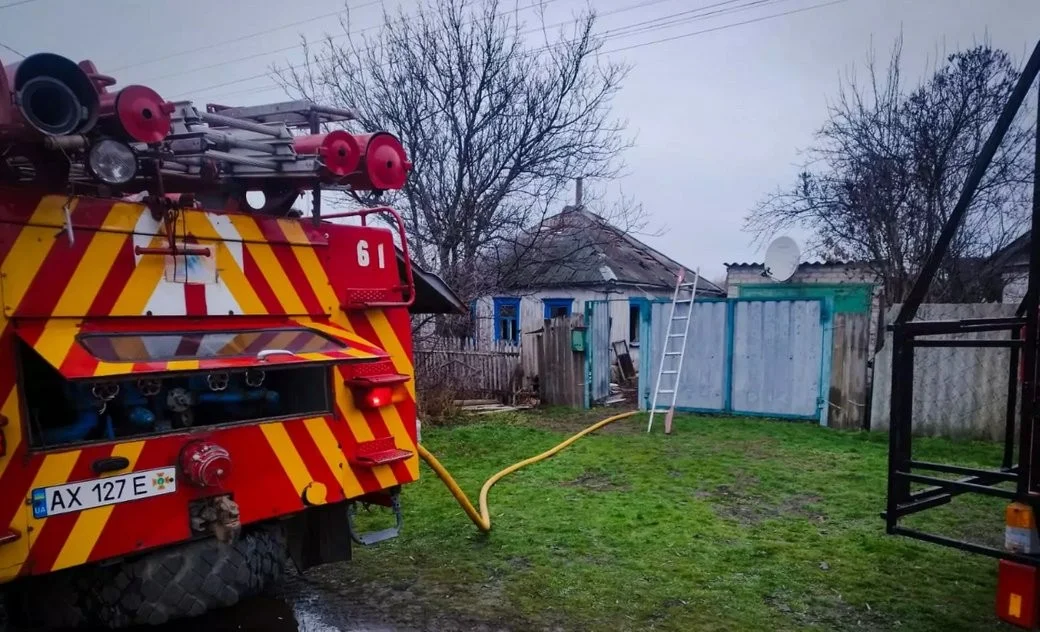 Троє загиблих у Барвінковому: ранкова пожежа забрала життя мешканців приватного будинку