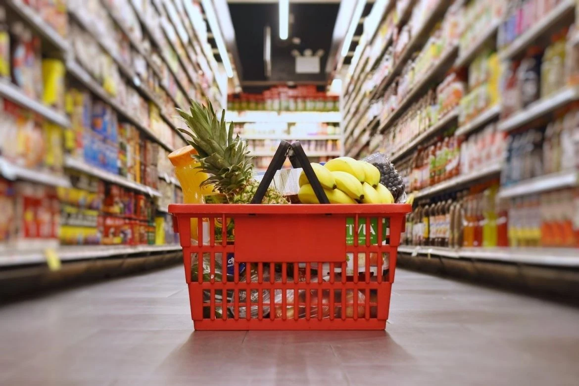 Українці можуть витратити «зимову тисячу» на продукти: де вже працює опція Українці можуть витратити «зимову тисячу» на продукти: де вже працює опція