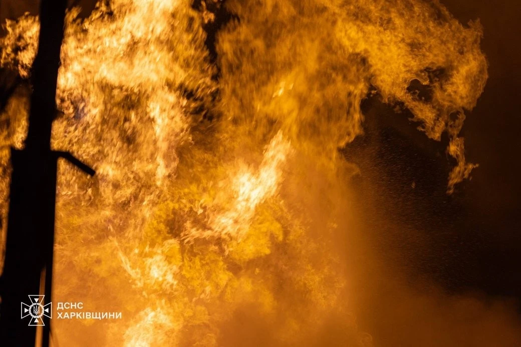 Російські удари в Дергачах: постраждали енергетична інфраструктура та підприємство Російські удари в Дергачах: постраждали енергетична інфраструктура та підприємство