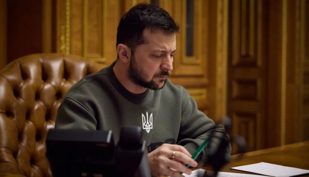 Україна посилила тиск на російський ВПК: нові санкції охопили виробників зв’язку та РЕБ У Харкові підтвердили шосту жертву удару по житловому кварталу