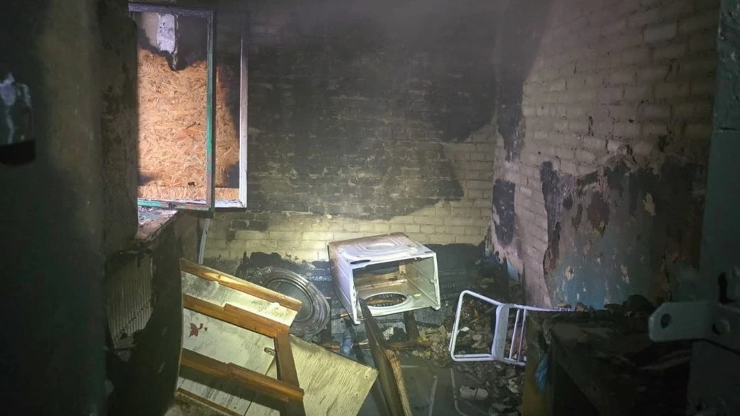 Пожежа у багатоповерхівці Харкова забрала життя одного чоловіка, двох врятовано