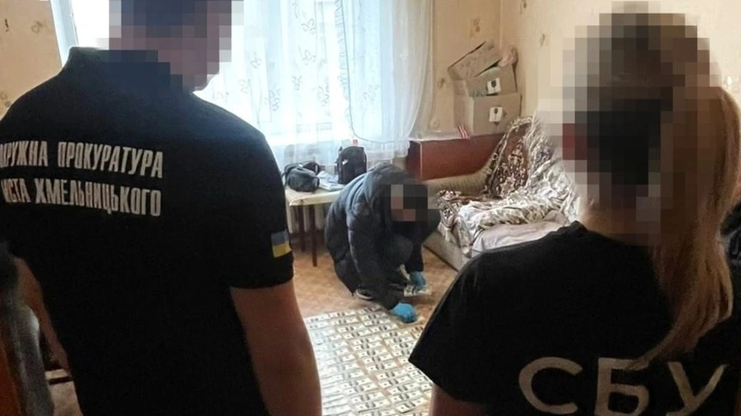 На Львівщині до суду скерували справу адвокатки та чиновника за спробу вплинути на рішення суду у сімейній справі