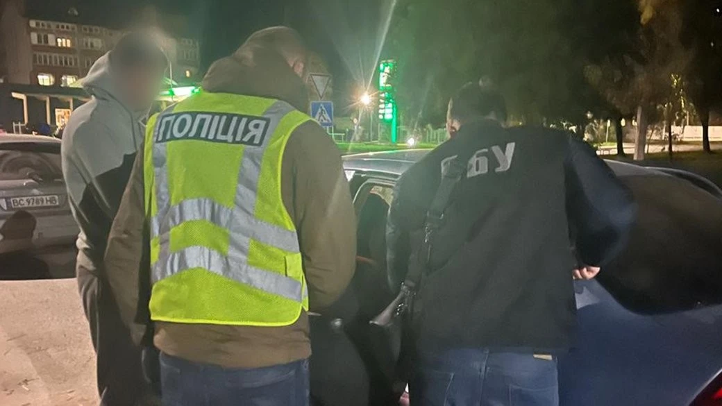 Схема з “відстрочкою” через коледж: на Тернопільщині до суду піде четвірка підозрюваних Схема з “відстрочкою” через коледж: на Тернопільщині до суду піде четвірка підозрюваних