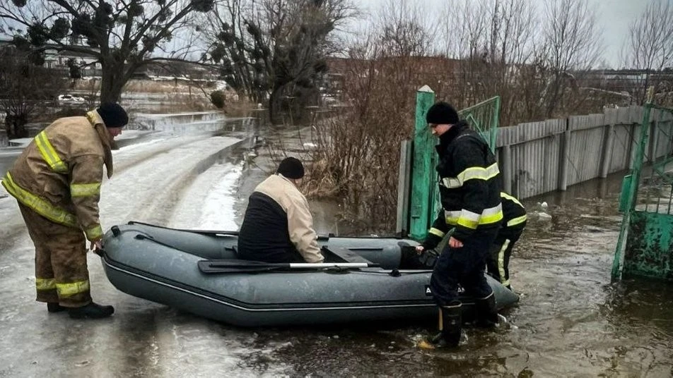 Відлига піднімає річки: на Харківщині прогнозують зростання води та локальні підтоплення Відлига піднімає річки: на Харківщині прогнозують зростання води та локальні підтоплення
