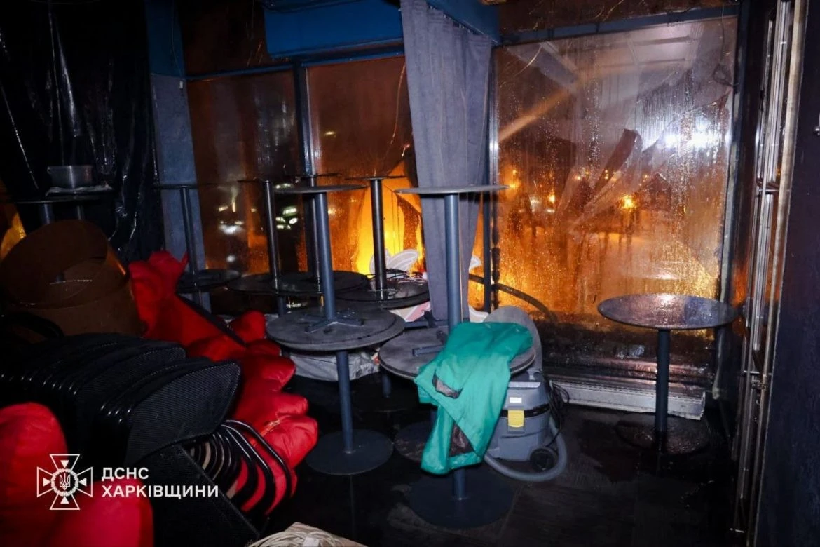 Пожежа в центрі Харкова: рятувальники встановили джерело займання в ресторані Пожежа в центрі Харкова: рятувальники встановили джерело займання в ресторані
