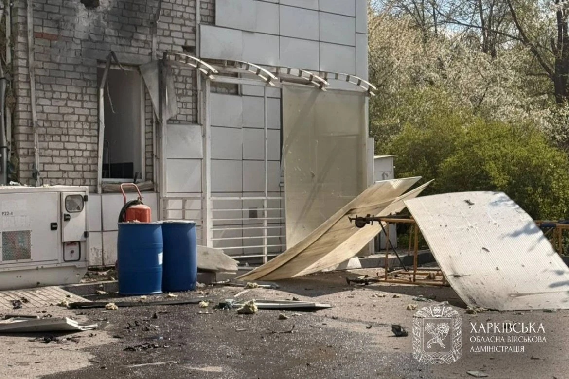 Російські дрони атакували цивільну інфраструктуру Харкова: шестеро поранених