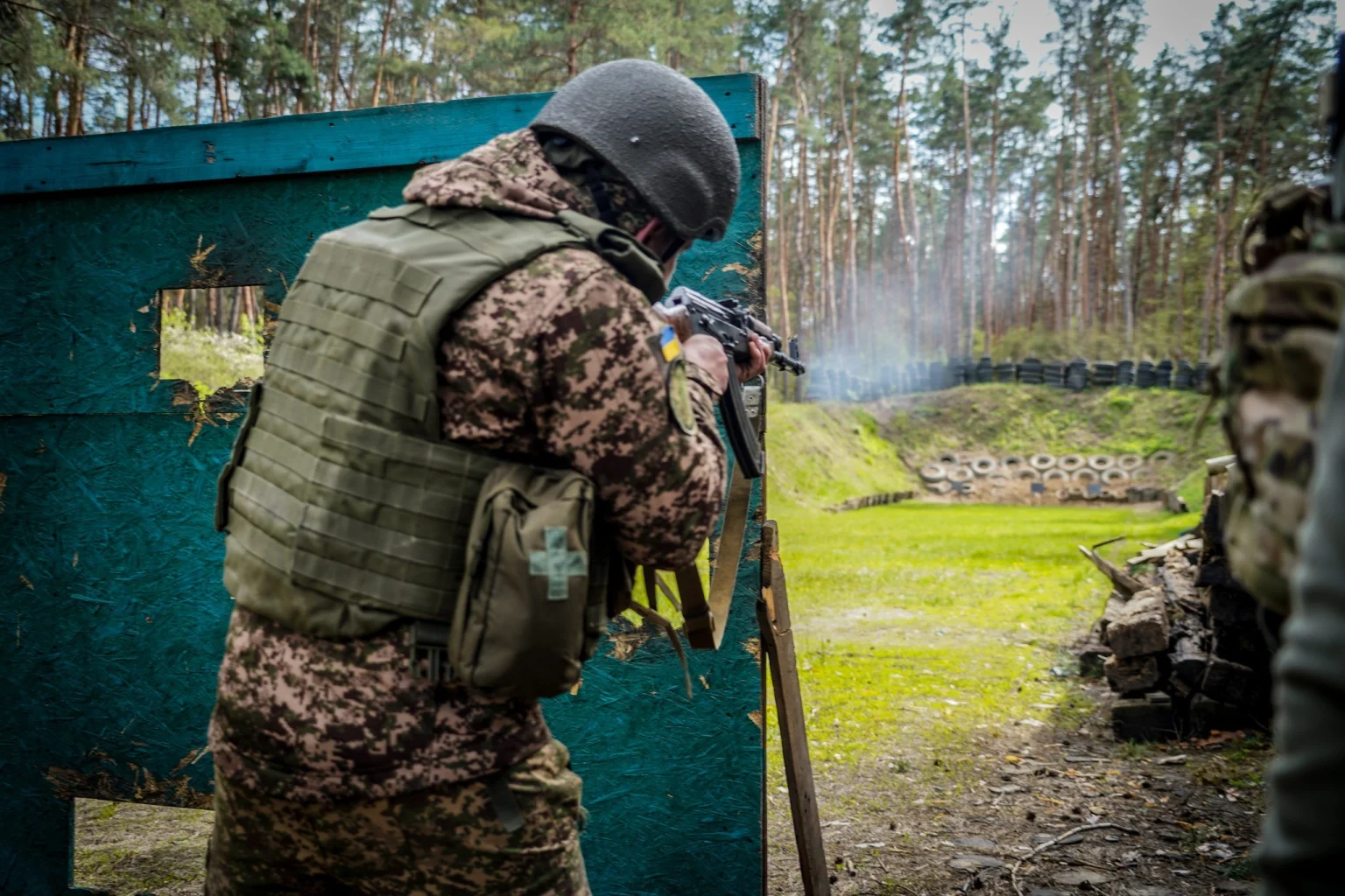 Офіцерський вишкіл на передовій: на Харківщині завершилися бойові збори молодших лейтенантів НГУ