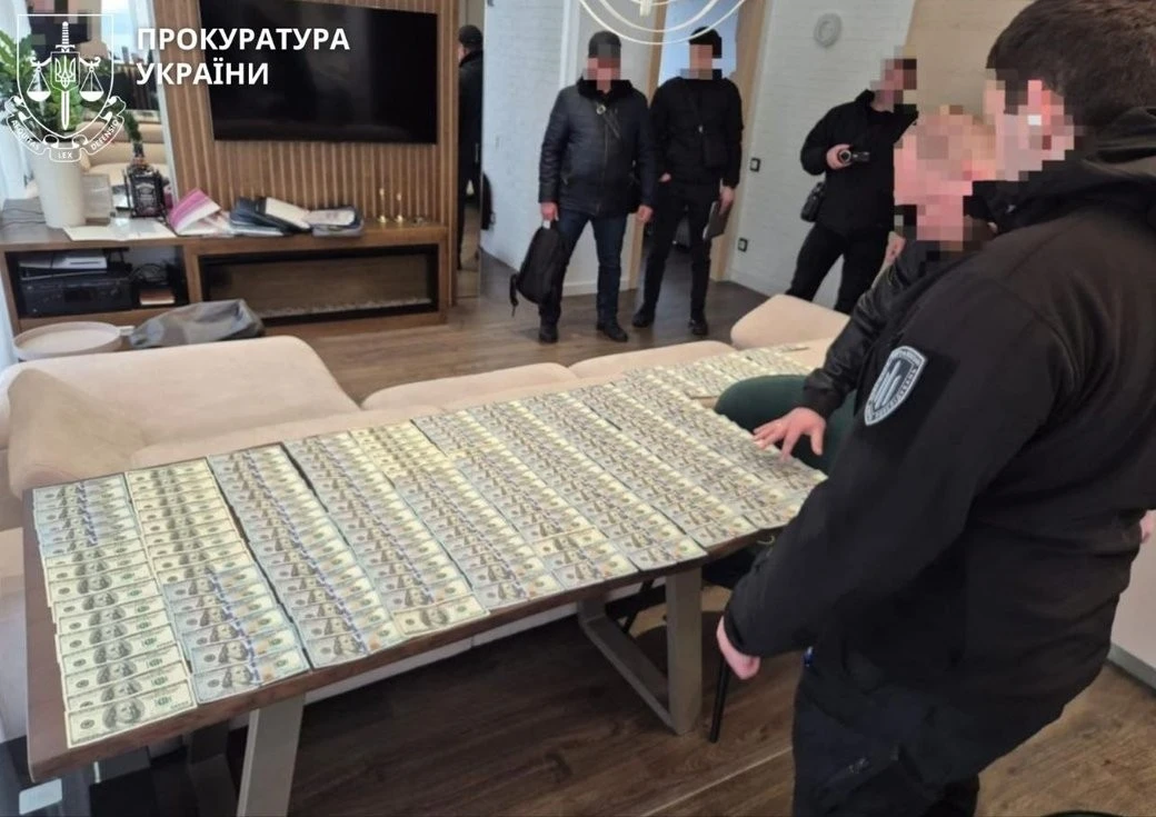 Судовий процес за корупцію: у Дніпрі колишня військова постане перед судом за торгівлю “білими квитками”
