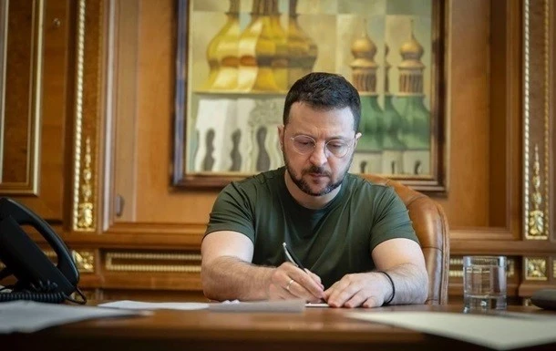 Глобальний удар по агресору: Зеленський ініціював створення нового далекобійного командування Глобальний удар по агресору: Зеленський ініціював створення нового далекобійного командування